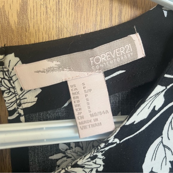 Floral Black and White Mini Dress - Picture 2 of 4